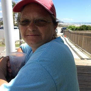 Meet your Posher, Debra